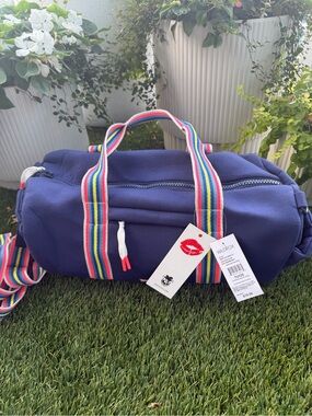 NWT Wildfox Dark Blue Travel / Gym Bag with Multicolor Straps